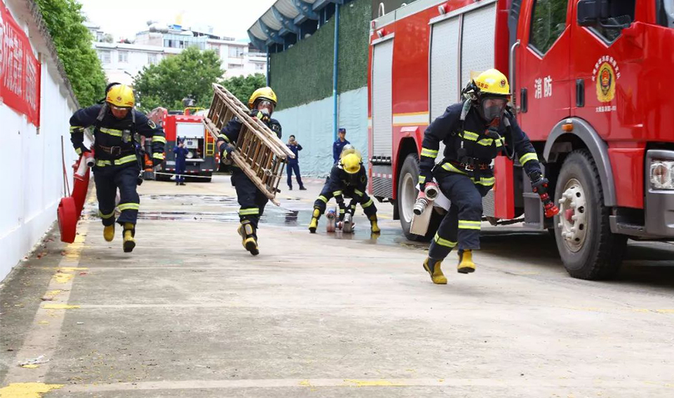 自给式空气呼吸器使用操作步骤及注意事项